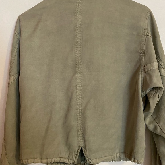 Women’s army green jacket. Size small. - Picture 6 of 6